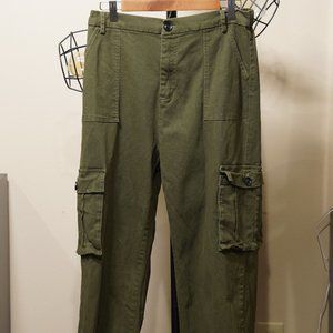 Oversized Cargo Pants